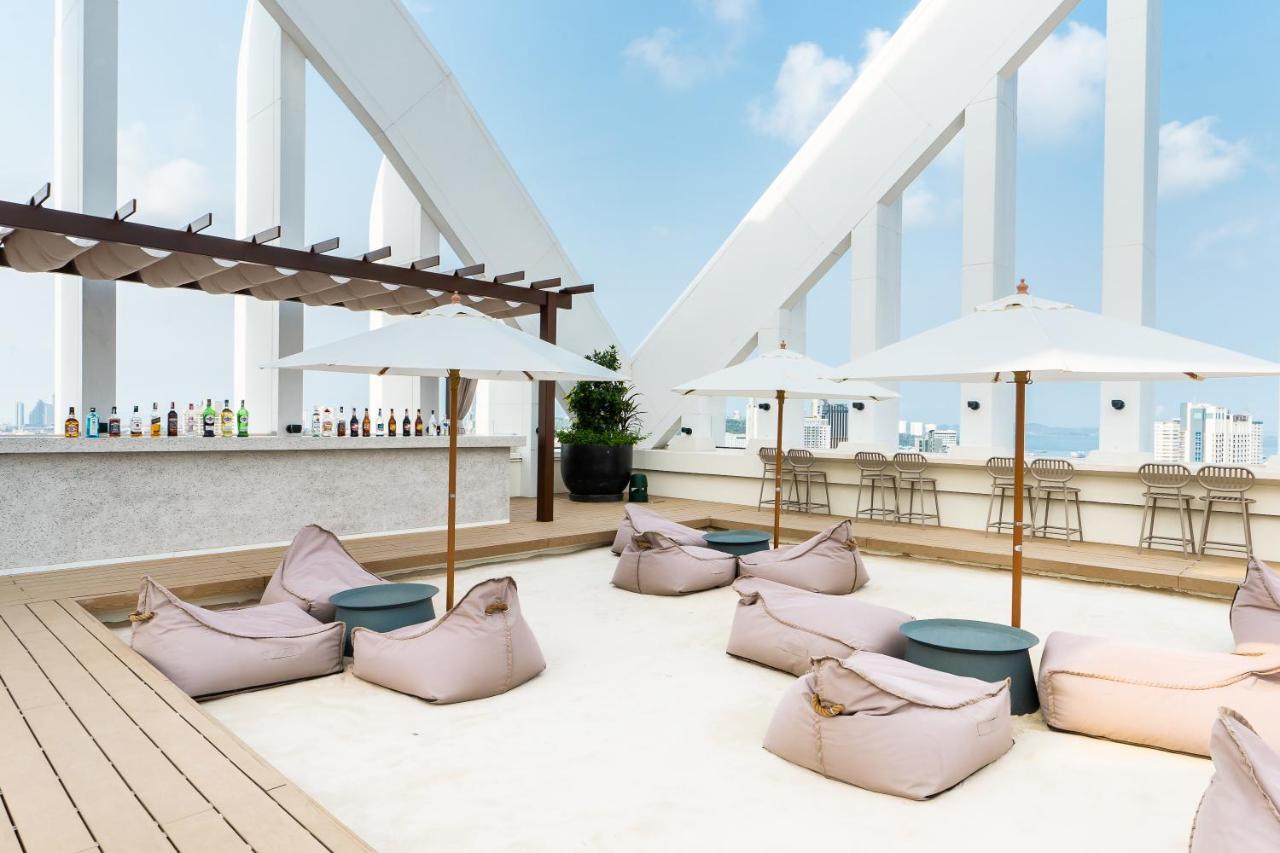 Arbour Hotel And Residence Pattaja Kültér fotó Sky Bar