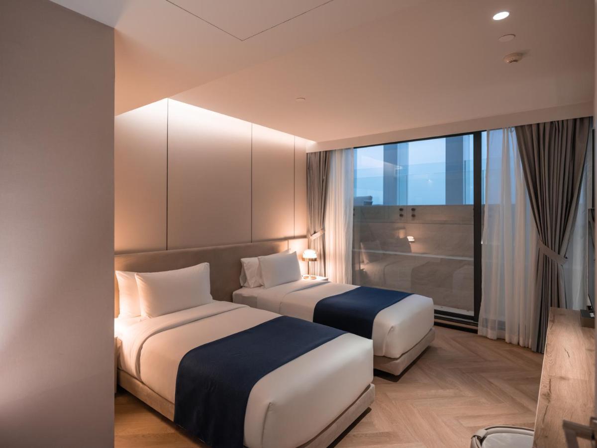 Arbour Hotel And Residence Pattaja Kültér fotó Deluxe Twin Room